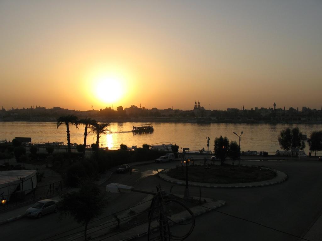 Nile Valley Hotel Luxor Exterior photo